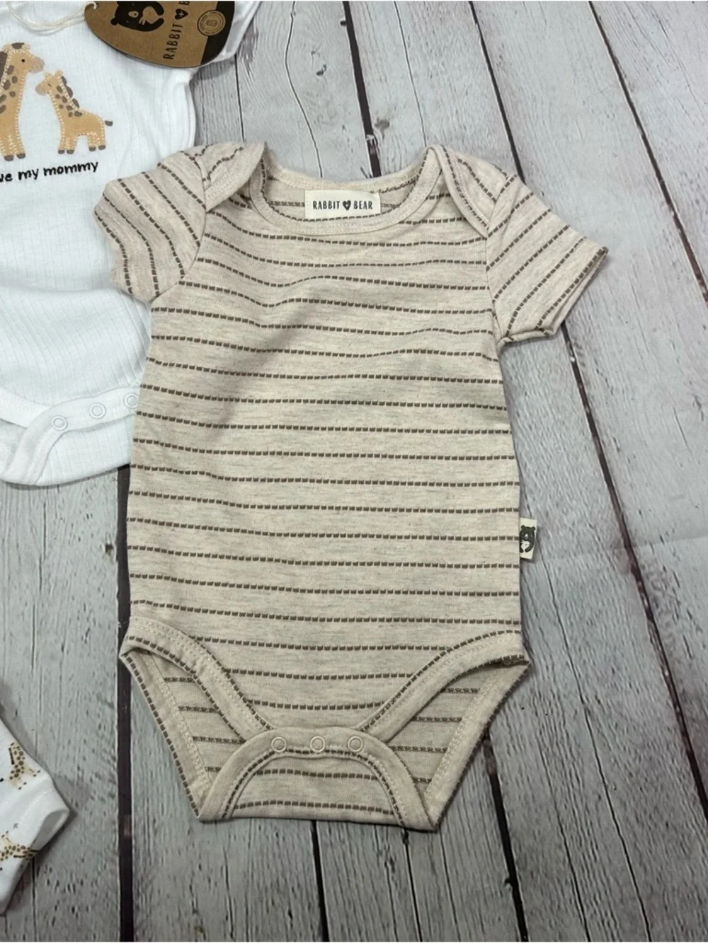 NWT rabbit + bear 3pc Neutral Giraffe Baby Bodysuits 3-6M unisex embroidered